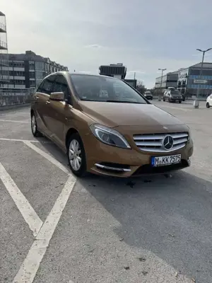 Mercedes-Benz B 200 B 200 Edition BlueEFFICIENCY