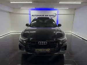 Audi Q8 50 TDI quattro S-line LEDER LED PANO AHK 22"