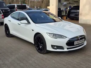 Tesla Model S Bild 3