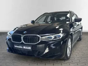 BMW 318 d Touring Park-Assistent Navi LED ACC El. Heckklap Bild 2