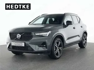 Volvo XC40 27% NACHLASS AUF UPE! XC40 B4 Plus Black Edition