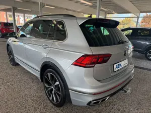 Volkswagen Tiguan 1.5 TSI DSG R-Line | Pano | Navi | AHK Bild 2