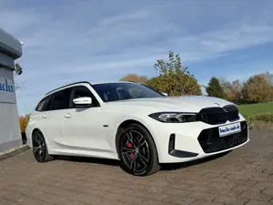 BMW 330 Bild 2