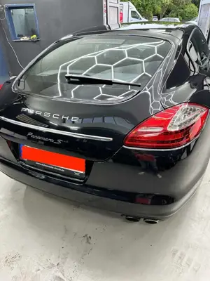 Porsche Panamera Panamera S Bild 2