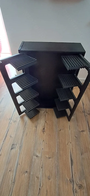 CD-Regal  Welle    Platzsparend klappbar   Holz Optik.