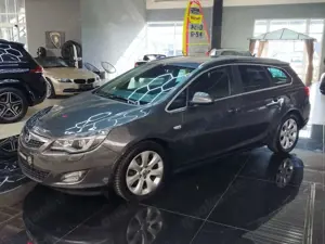 Opel Astra J Sports Tourer Innovation Xenon Sihzg LED