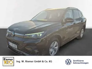 Volkswagen Tiguan R-Line 1,5l eHybrid AHK Leder Panorama Harman