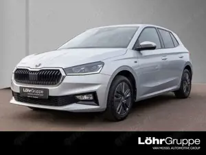 Skoda Fabia 1.0 TSI DSG Tour Navi, Winterpaket