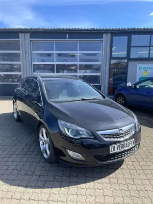 Opel Astra J Sports Tourer Sport