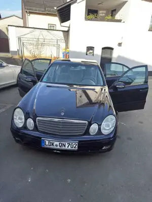 Mercedes-Benz E 220 E 220 CDI (211.006)