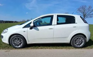 Fiat Punto Evo 1.2 TÜV Bremsen Reifen NEU Klima Sitzheizung