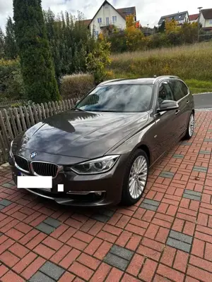 BMW 318 3er Touring Diesel 318d Touring Aut. Luxury Line