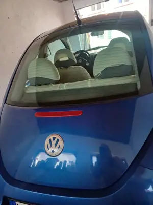 Volkswagen New Beetle