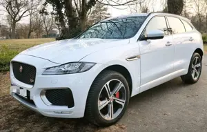 Jaguar F-Pace 30d AWD R-Sport