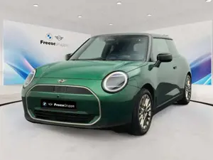 MINI Cooper E Favoured Trim  - Paket L 360° STANDHZ