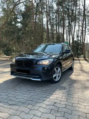 BMW X1 BMW X1 sDrive 18i – Voll Scheckheft | CarPlay | Si