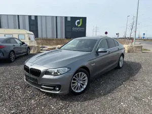 BMW 520 d Lim STHZ SHZ 2-ZKlima GSD PDC Bi-Xenon DVD