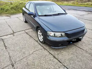 Volvo S60 2.4 Bild 3
