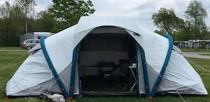 Campingzelt mit viel zubehör