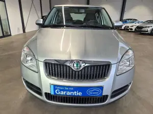 Skoda Fabia FABIA 1.6 AUTOMATIK AMBIENTE KLIMA TÜV+SERV NEU Bild 2