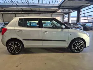 Skoda Fabia FABIA 1.6 AUTOMATIK AMBIENTE KLIMA TÜV+SERV NEU Bild 4