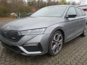 Skoda Octavia Combi 2.0 TSI DSG RS *NAVI/LED/AHK*
