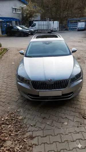 Skoda Superb Combi 2.0 TDI DSG Style