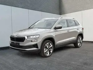 Skoda Karoq Selection AHK+KAMERA+EL.HECKKL.+SHZ+ACC+KESSY+1...