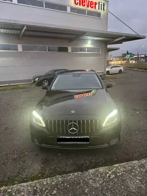 Mercedes-Benz C 180 AMG Line