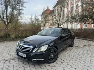 Mercedes-Benz E 500 4Matic 7G-TRONIC Elegance