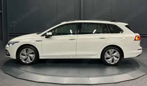 Volkswagen Golf Variant 1.5 eTSI Style *Standhzg*AHK*HK*IQ.Light*KAMERA*