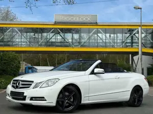Mercedes-Benz E 200 E Cabrio *ELEGANCE*PDC*SCHECKHEFT*AHK*