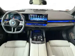 BMW 520 d M Sport Carbon+Fahrassist+AHK+HUD+Pano+Wide Bild 5
