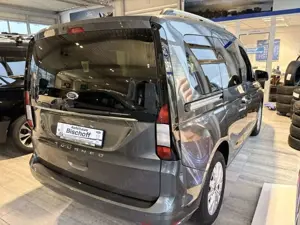 Ford Tourneo Connect 2.0 EcoBlue Aut. TITANIUM (SK) Bild 5