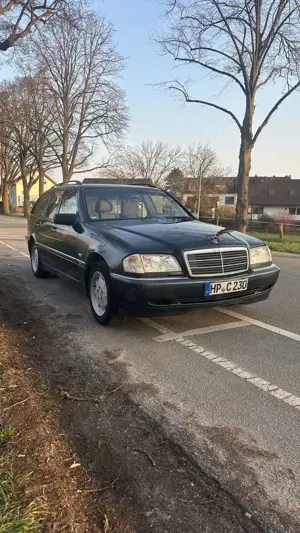 Mercedes-Benz C 230 T-Modell // Elegance