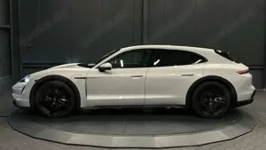 Porsche Taycan Cross Turismo 4*21Zoll*PANORAMA*BOSE*KAMERA*CHRONO Bild 2