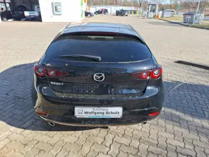 Mazda 3 2.5L e-SKYACTIV G 140ps 6AT FWD Homura Bild 3