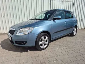 Skoda Fabia Ambiente - SITZHEIZUNG - PDC - TÜV 4/2027