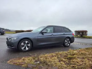BMW 320 d Eff. Dyn. Pano/ Navi Prof. /Sportsitze/ Headup