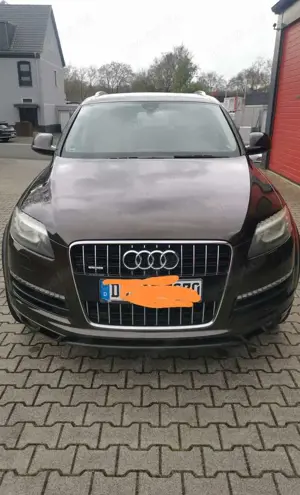 Audi Q7 4.2 TDI DPF quattro tiptronic