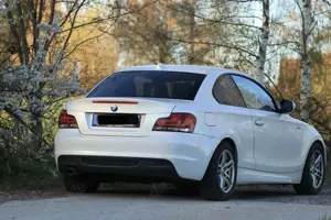 BMW 118 118d Coupe Limited Edition Lifestyle mit M Sportpa