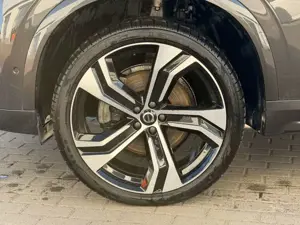 Volvo XC90 B5 D Ultimate Dark AWD*BW*LUFT*STHZG*360* Bild 4