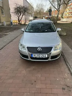 Volkswagen Passat 2.0 TDI DPF DSG Sportline Bild 3