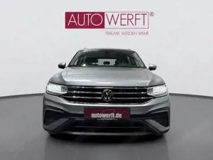 Volkswagen Tiguan Allspace 1.5 TSI DSG LIFE 7SITZER AHK LED NAVI PDC SHZ 18Z Bild 2