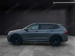 Volkswagen Tiguan Allspace R-Line TDI 4M Matrix Navi STHZ AHK HuD ACC SHZ ... Bild 2