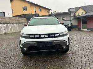 Dacia Duster III TCe 130 Extreme 4x4 abn.Anhänger. Bild 3