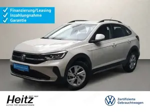 Volkswagen Taigo TSI Life DSG AHK LED SHZ Rückfahrkam PDC