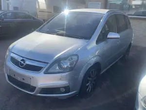 Opel Zafira Zafira 2.2 Automatik