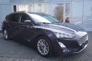 Ford Focus Turnier Titanium Navi/Lenkradhzg/LED