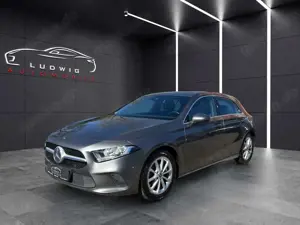 Mercedes-Benz A 180 / LEDER/ KAMERA /AUTOMATIK/WIDESCREEN